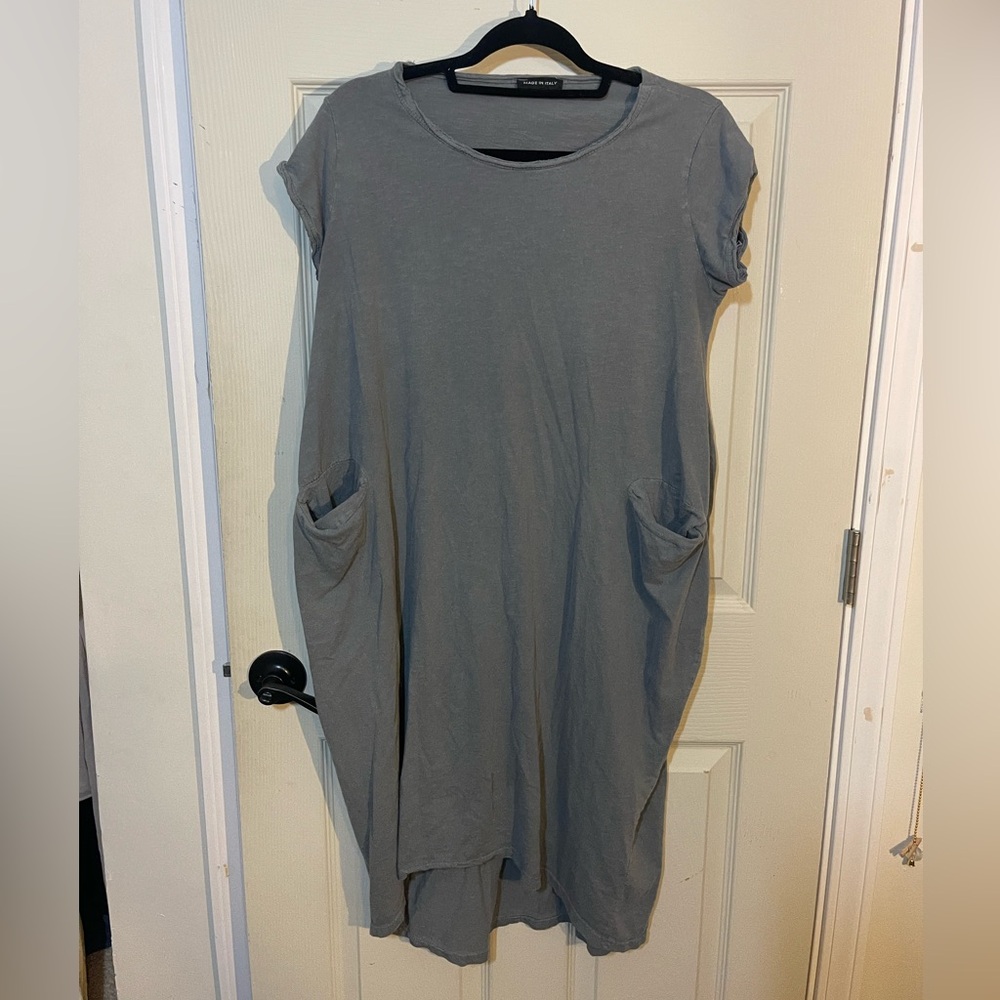 Medium size boutique, gray dress made in Italy